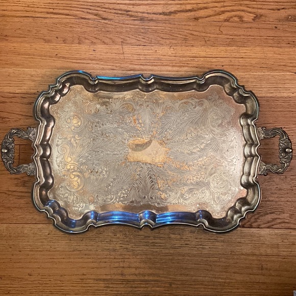 Kent Silversmith’s Fine Vintage Silverplate Footed Tray - Picture 4 of 9